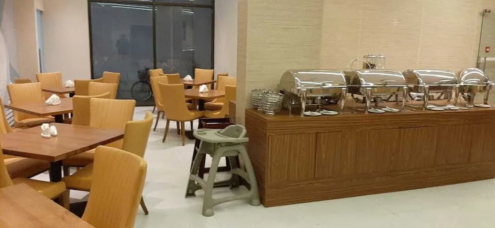 فضای رستورانی و صبحانه هتل لی وانا دبی 137837