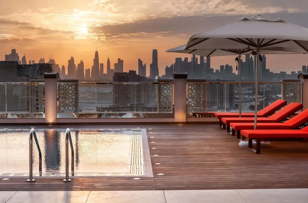 استخر هتل دبل تری بای هیلتون الجداف دبی 138736