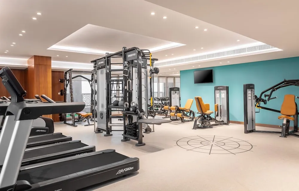 باشگاه ورزشی هتل دبل تری بای هیلتون الجداف دبی 138745