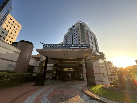 نمای بیرونی هتل گرند جواهر 191658