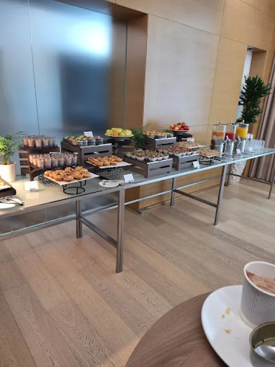 فضای رستورانی و صبحانه هتل کرون پلازا دبی مارینا 196483