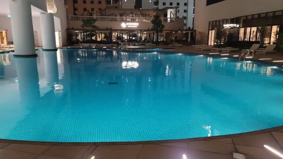 استخر هتل الجداف روتانا دبی 196434