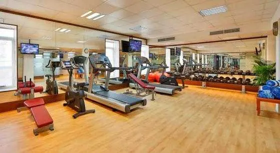 باشگاه ورزشی هتل رامادا بای ویندهام دبی 48925