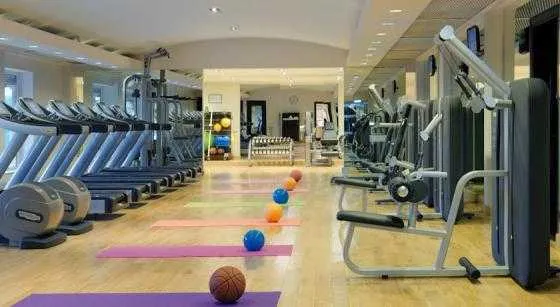 باشگاه ورزشی هتل حیات ریجنسی منطقه هریتج دبی  48995