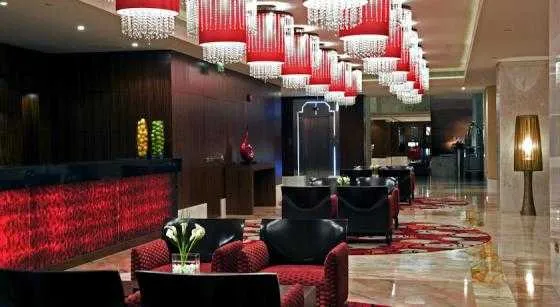 لابی هتل کرون پلازا دیره دبی 58350