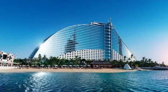 هتل ساحلی پنج ستاره جمیرا بیچ دبی