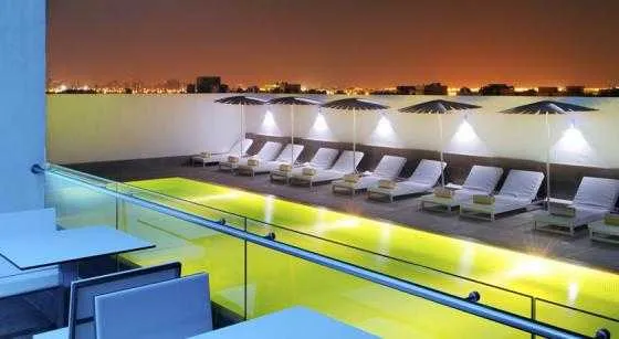 استخر هتل هویس بوتیک دبی 49390