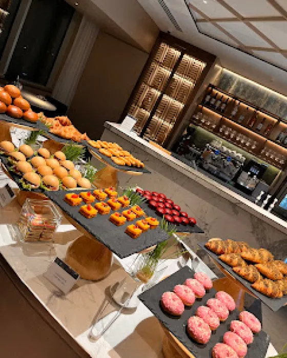 فضای رستورانی و صبحانه هتل شرایتون مجتمع تجاری امارات مال 196527