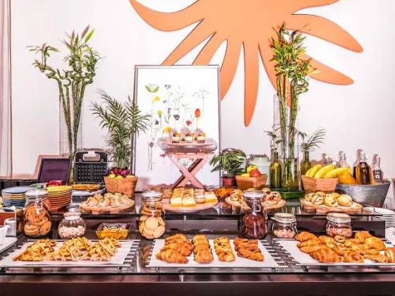 فضای رستورانی و صبحانه هتل ایبیس مجتمع تجاری امارات مال دبی 196371