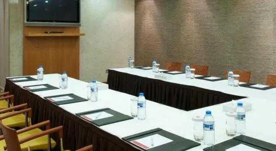 اتاق جلسات هتل مونترال البرشا دبی 50018