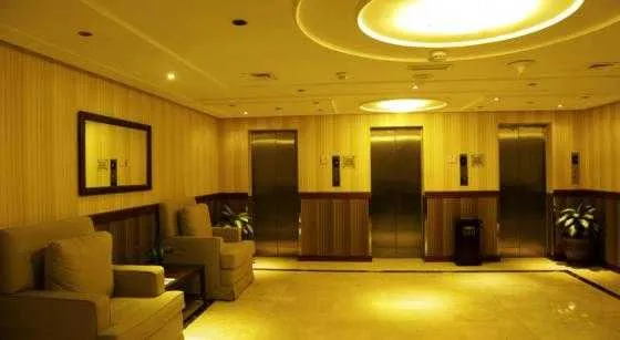 لابی هتل کاسلز البرشا دبی 50100