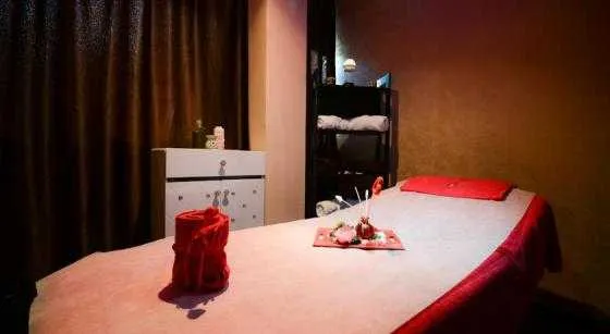 سونا و اسپا هتل  چهار ستاره گولدن تولیپ البرشا دبی 50212