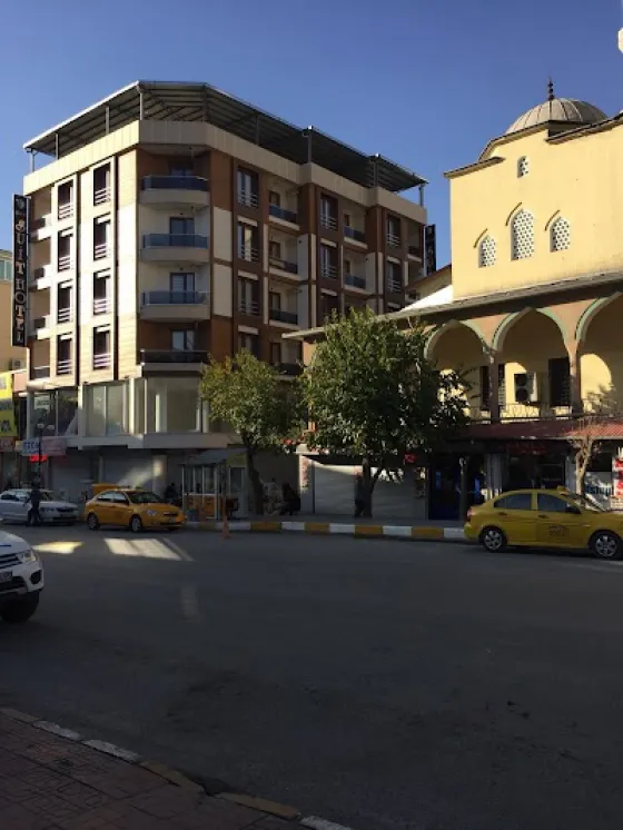 تصویر 151102 نمای بیرونی هتل رئال سوئیت وان