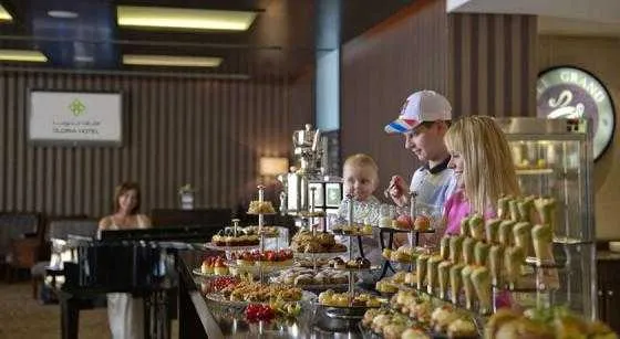 فضای رستورانی و صبحانه هتل گلوریا دبی 50634