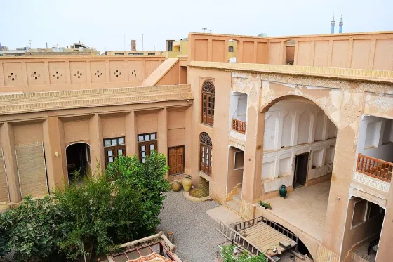 تصویر 152800 خانه سیگاری یزد