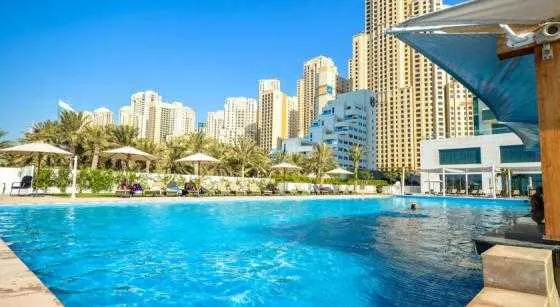 استخر هتل اوکی دبی هالیدیز- الزهرا 51826