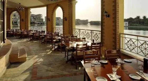 فضای بیرونی هتل کورتیارد بای ماریوت گرین کامونتی دبی 51946