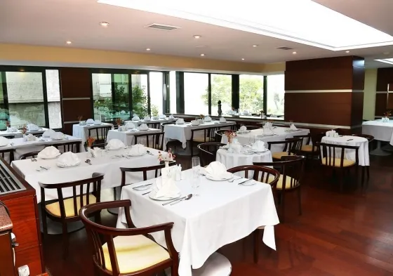 فضای رستورانی و صبحانه هتل ماربل استانبول 1330