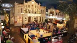 شهربازی کیدزانیا دبی مال - KidZania