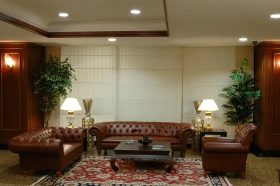 لابی هتل چهارستاره آرتز تکسیم(گرند اوزتانیک) 1407