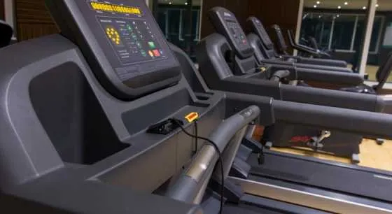 باشگاه ورزشی هتل آئوریس فخرالدین دبی 53036