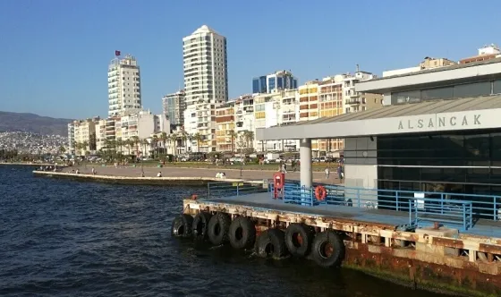 تصویر 190508  اسکله آلسانجاک ازمیر 