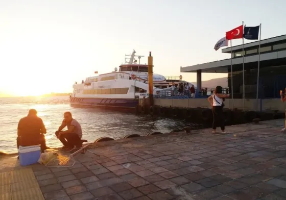 تصویر 190507  اسکله آلسانجاک ازمیر