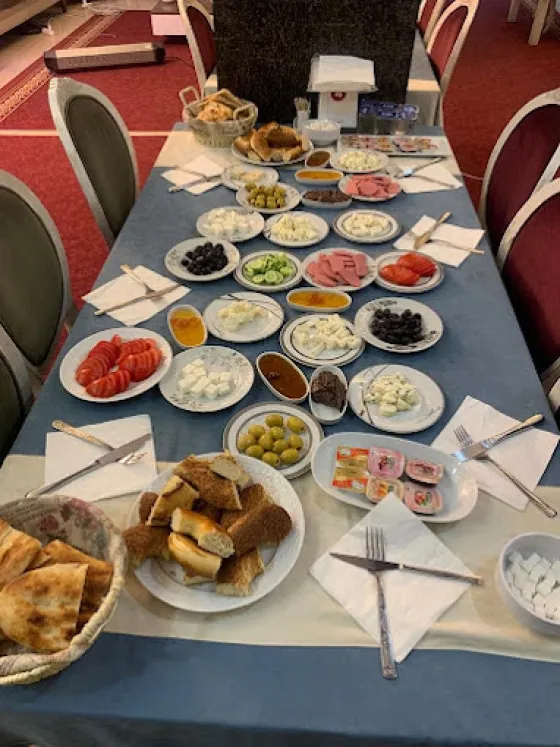فضای رستورانی و صبحانه آسیا سوئیت هتل وان 190880