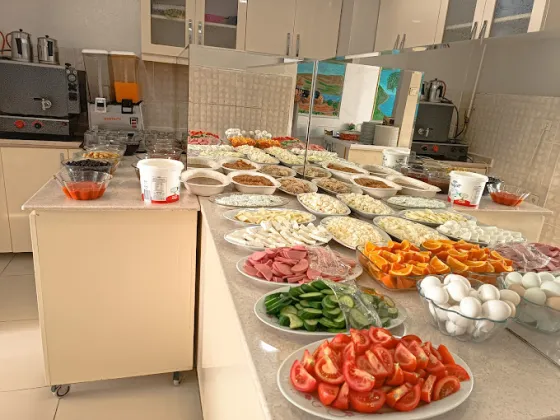 فضای رستورانی و صبحانه هتل نیسا وان 194881