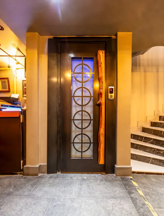 لابی هتل تکسیم اونیو استانبول  194946