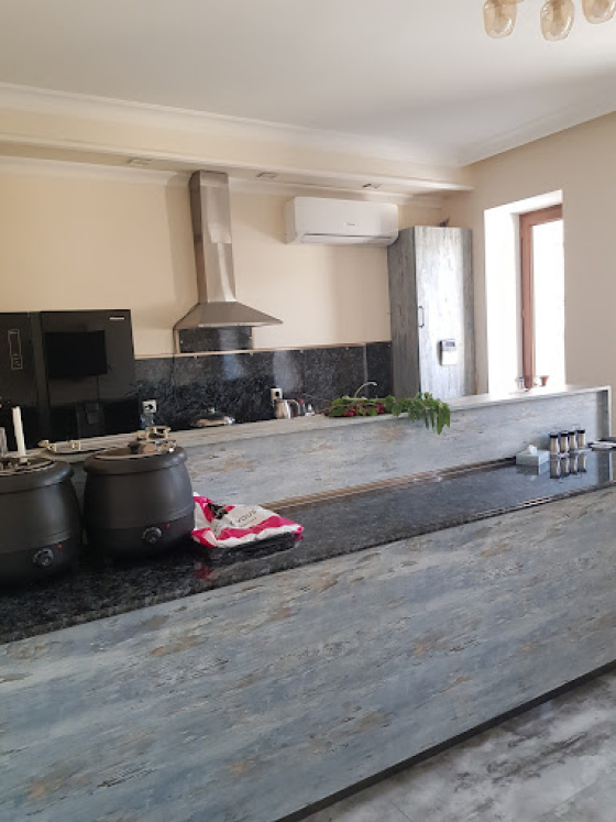 فضای رستورانی و صبحانه هتل گلدن ریزورت ایروان  195051