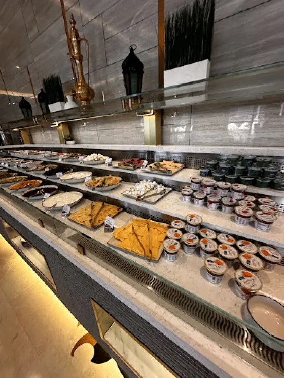 فضای رستورانی و صبحانه هتل خلیدیا پالاس دبی 195564