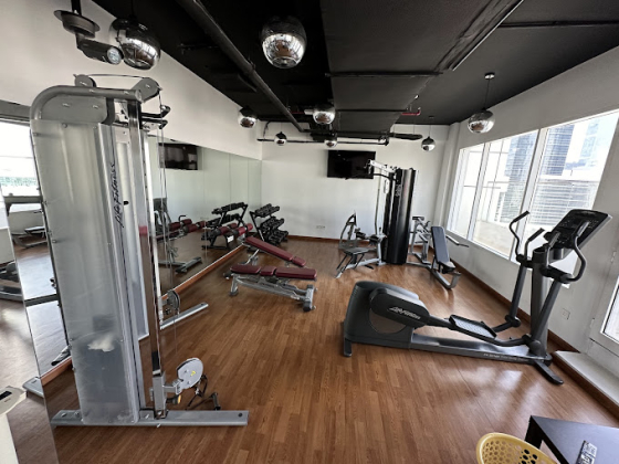 باشگاه ورزشی هتل رز اگزکیوتیو دبی 195614