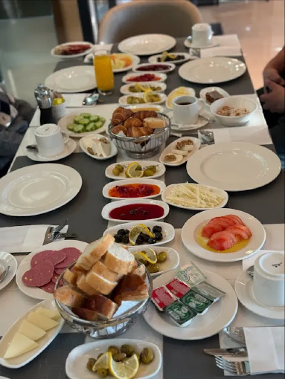 فضای رستورانی و صبحانه هتل رادیسون مرتر استانبول 195869