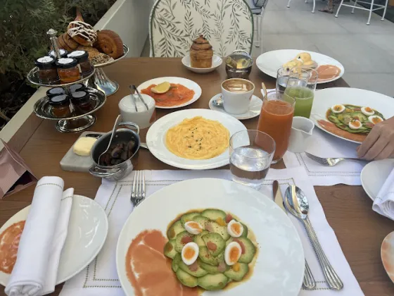 فضای رستورانی و صبحانه هتل د لانا دورچستر کالکشن دبی 195882