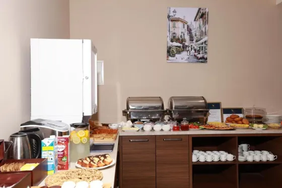فضای رستورانی و صبحانه هتل نینا پالاس تفلیس 196072