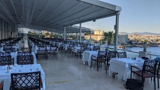 فضای رستورانی و صبحانه هتل کورومار دلوکس کوش آداسی 198485