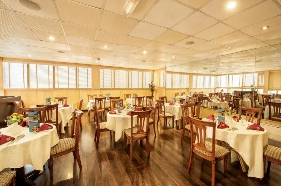 فضای رستورانی و صبحانه هتل گرند سنترال 54781