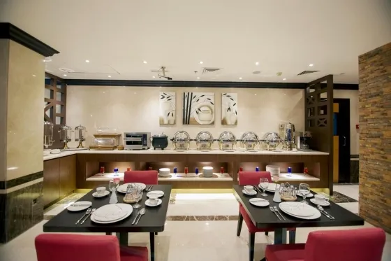 فضای رستورانی و صبحانه هتل آپارتمان دریم سیتی دبی  55032
