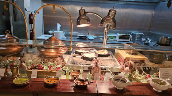 فضای رستورانی و صبحانه هتل پالازو ورساچه دبی 196632