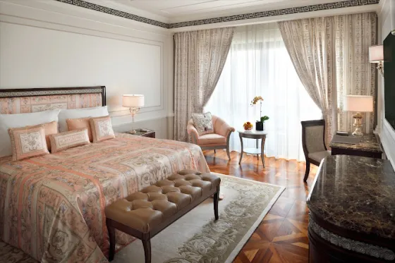 فضای اتاق های هتل پالازو ورساچه دبی 196629