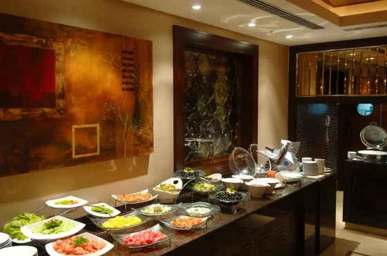 فضای رستورانی و صبحانه هتل تایتانیک سیتی تکسیم استانبول 55596