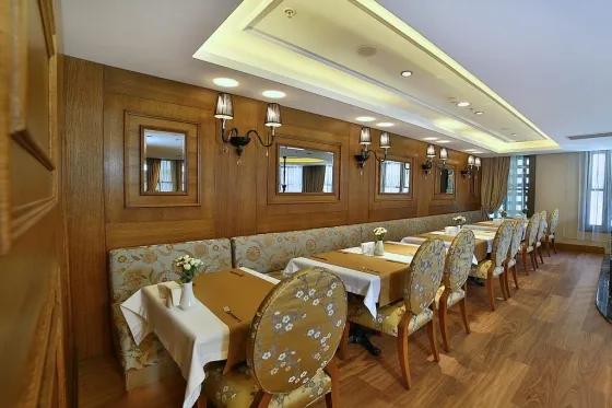 فضای رستورانی و صبحانه هتل آدلمار استانبول 56818